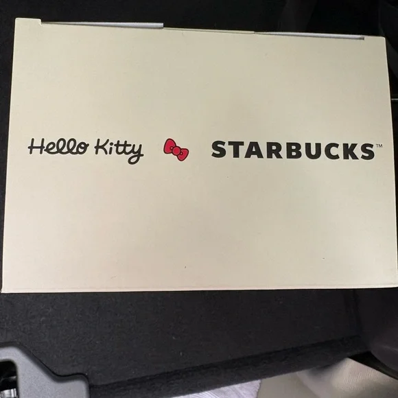 Starbucks x Hello Kitty Barista Plush Doll Limited Edition BRAND NEW IN BOX - Picture 3 of 3
